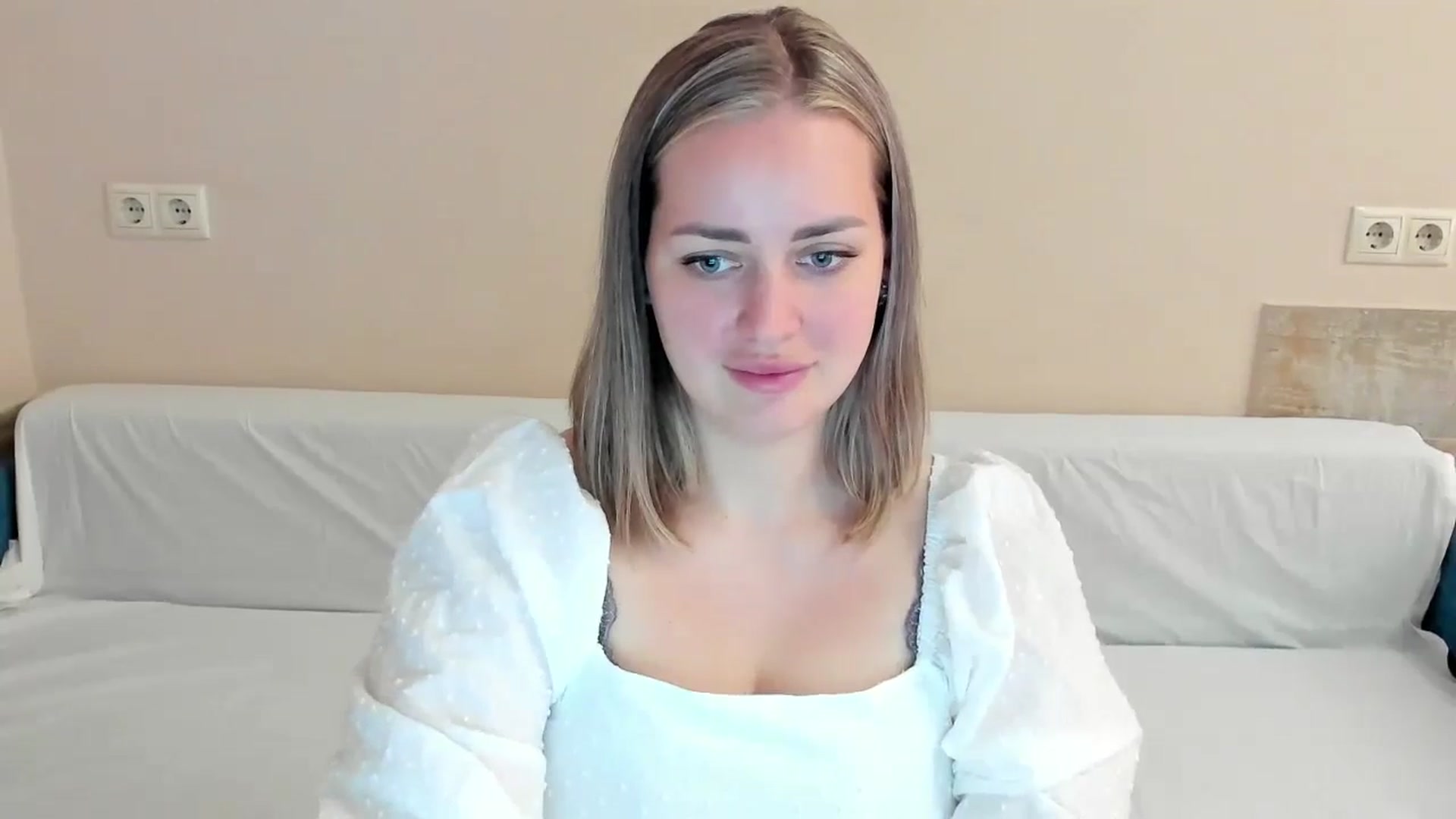 Gallery image thumbnail from DJ_Me_'s myfreecams stream on, 07/28/2024, 14:04 image 3 of 20