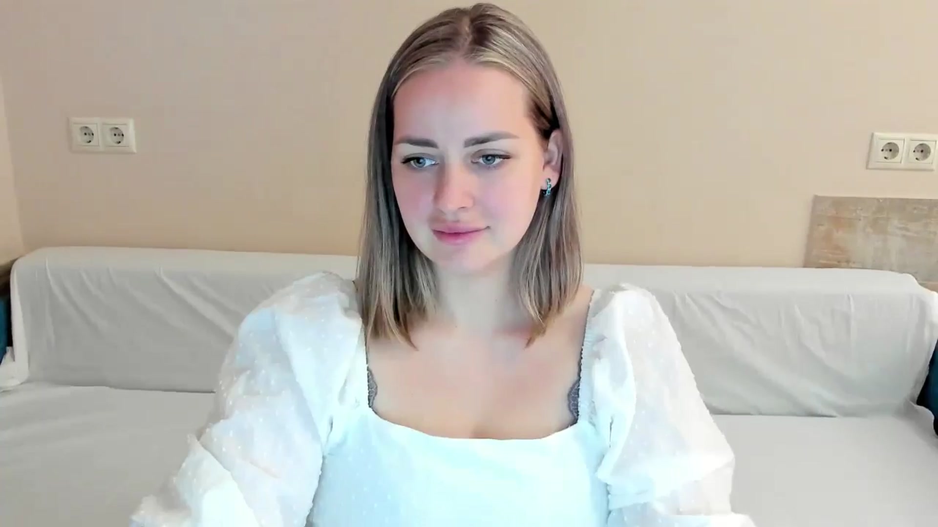 Gallery image thumbnail from DJ_Me_'s myfreecams stream on, 07/28/2024, 14:04 image 6 of 20