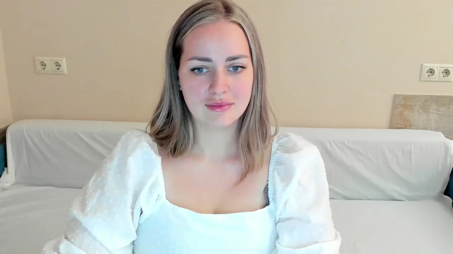 Gallery image thumbnail from DJ_Me_'s myfreecams stream on, 07/28/2024, 14:04 image 20 of 20