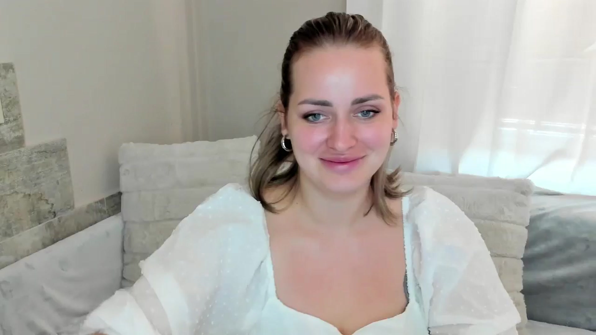 Gallery image thumbnail from DJ_Me_'s myfreecams stream on, 10/26/2024, 12:41 image 2 of 20