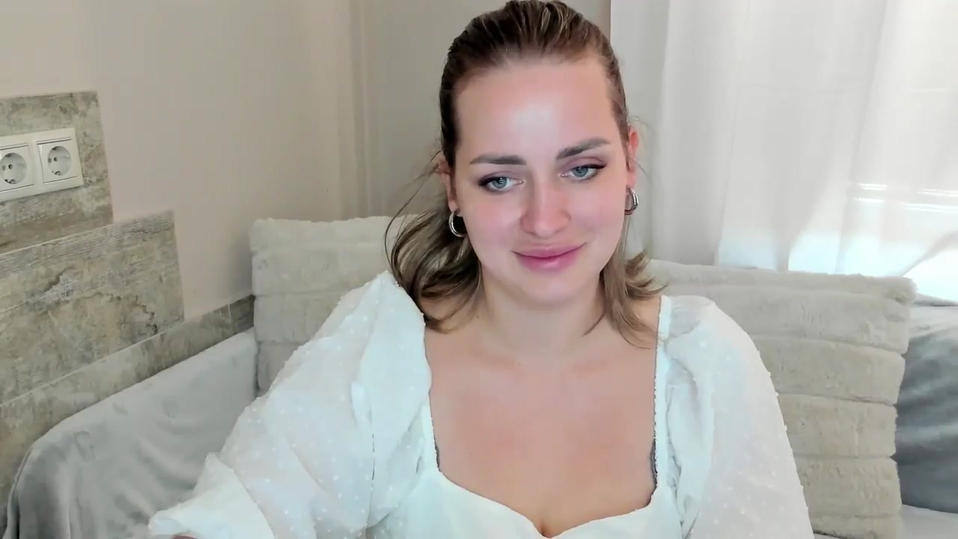 Gallery image thumbnail from DJ_Me_'s myfreecams stream on, 10/26/2024, 12:41 image 4 of 20