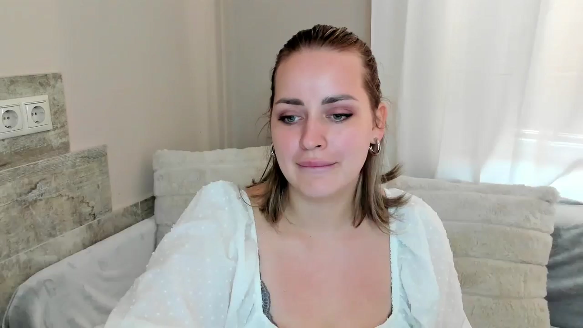 Gallery image thumbnail from DJ_Me_'s myfreecams stream on, 10/26/2024, 12:41 image 18 of 20