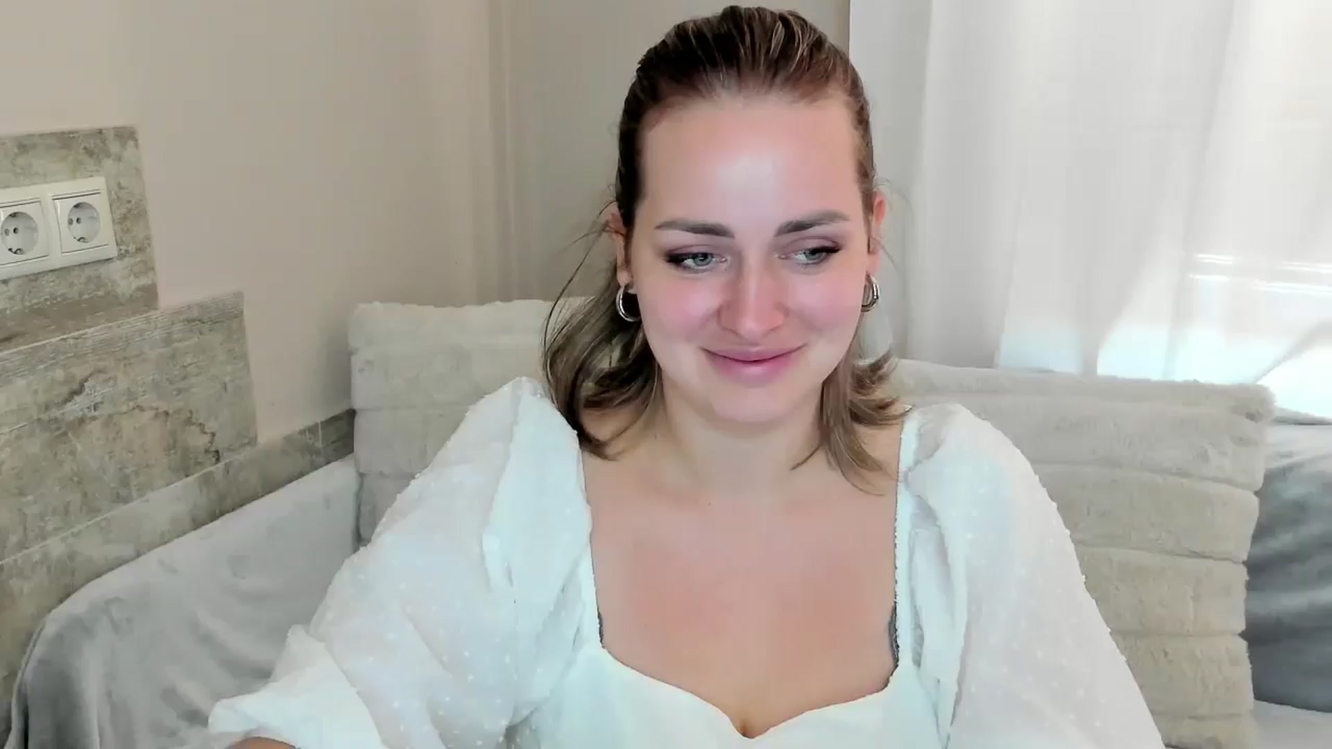 Gallery image thumbnail from DJ_Me_'s myfreecams stream on, 10/26/2024, 12:41 image 5 of 20