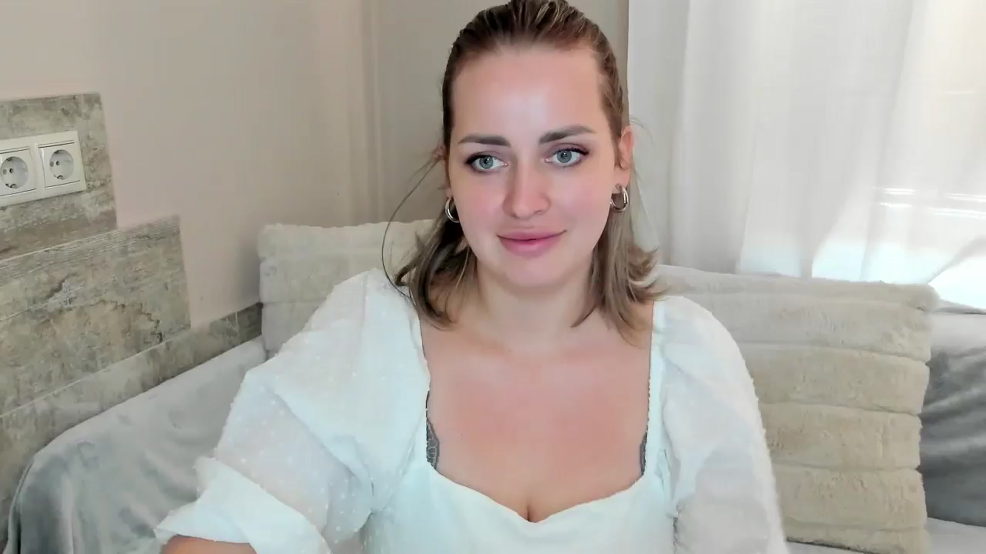 Gallery image thumbnail from DJ_Me_'s myfreecams stream on, 10/26/2024, 12:41 image 9 of 20
