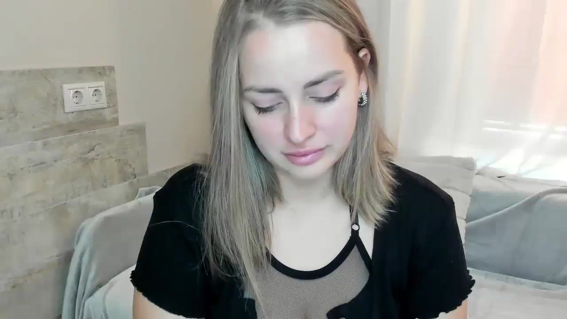 Gallery image thumbnail from DJ_Me_'s myfreecams stream on, 10/27/2024, 13:28 image 19 of 20