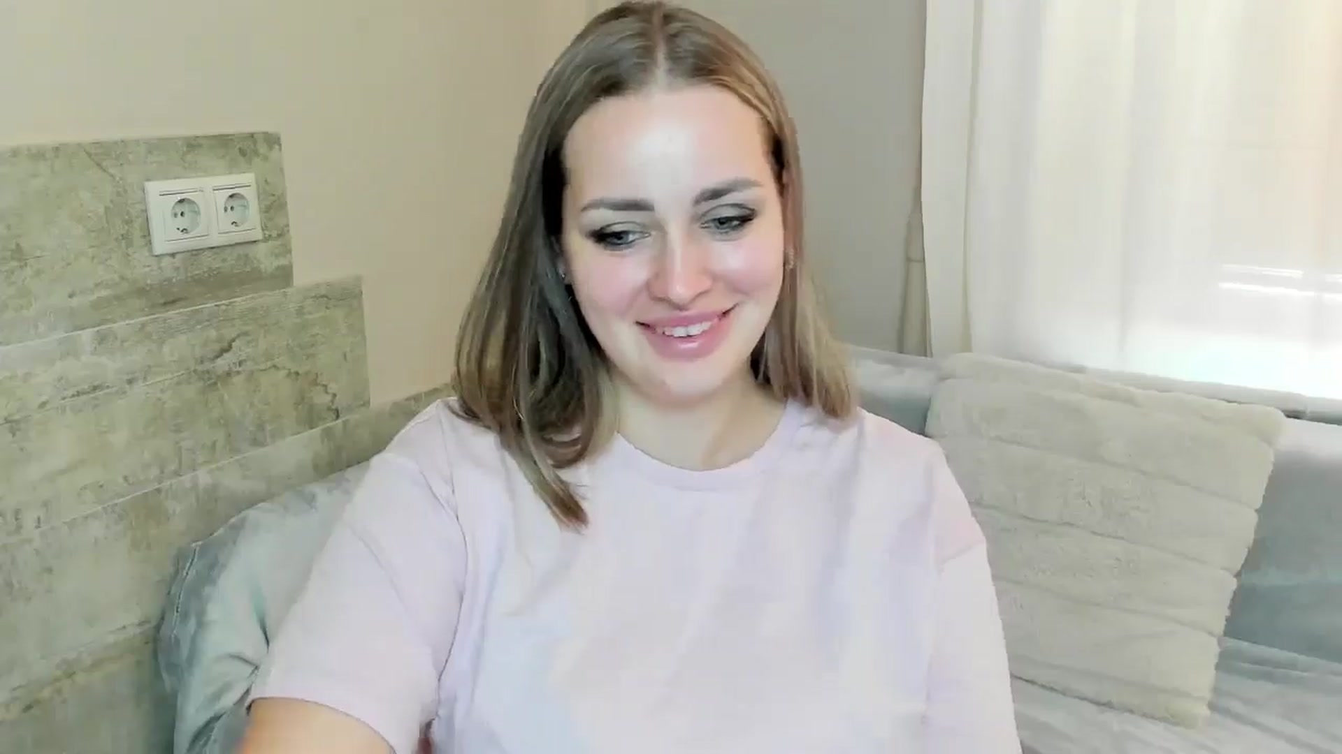 Gallery image thumbnail from DJ_Me_'s myfreecams stream on, 10/29/2024, 13:16 image 13 of 20