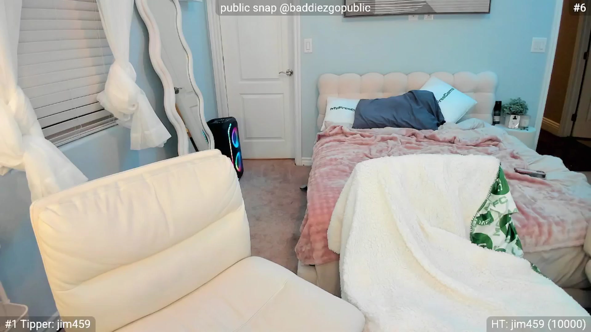 Gallery image thumbnail from DJ_ZYA's myfreecams stream on, 04/01/2025, 08:25 image 11 of 20