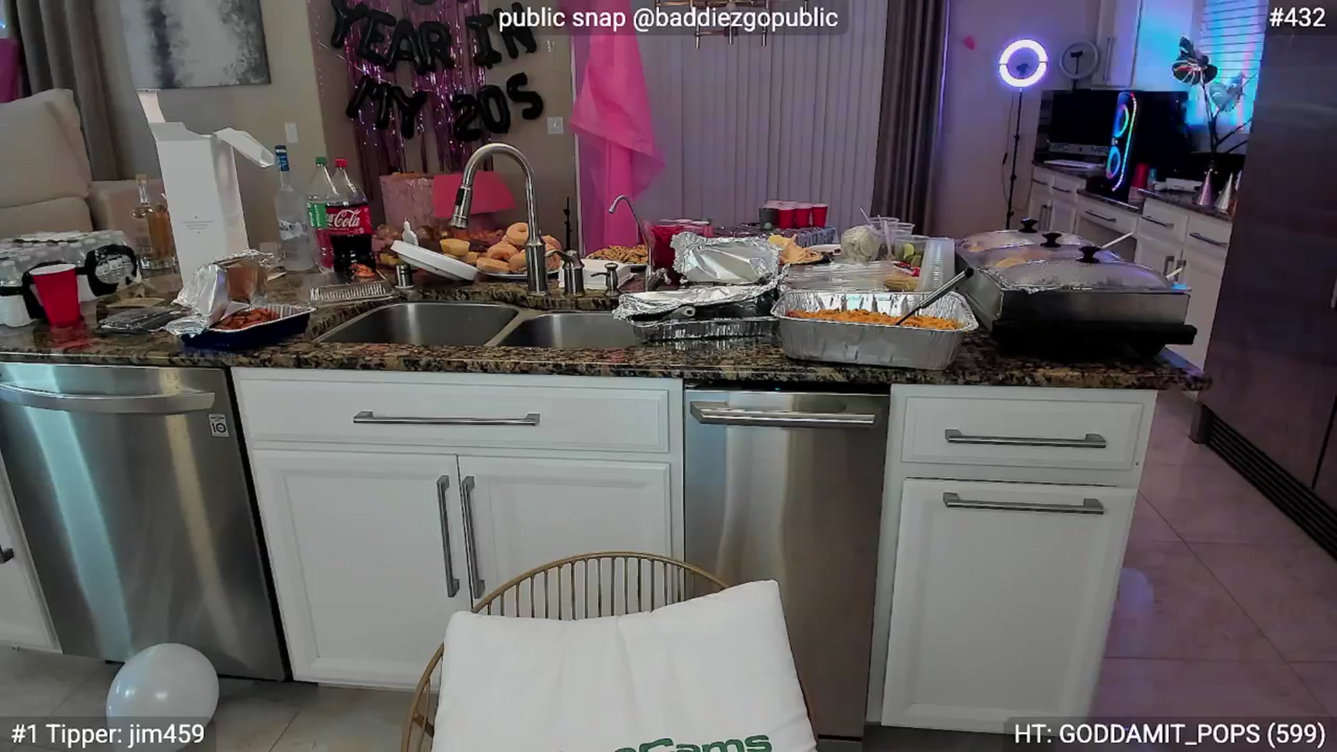 Gallery image thumbnail from DJ_ZYA's myfreecams stream on, 04/22/2025, 09:17 image 4 of 20