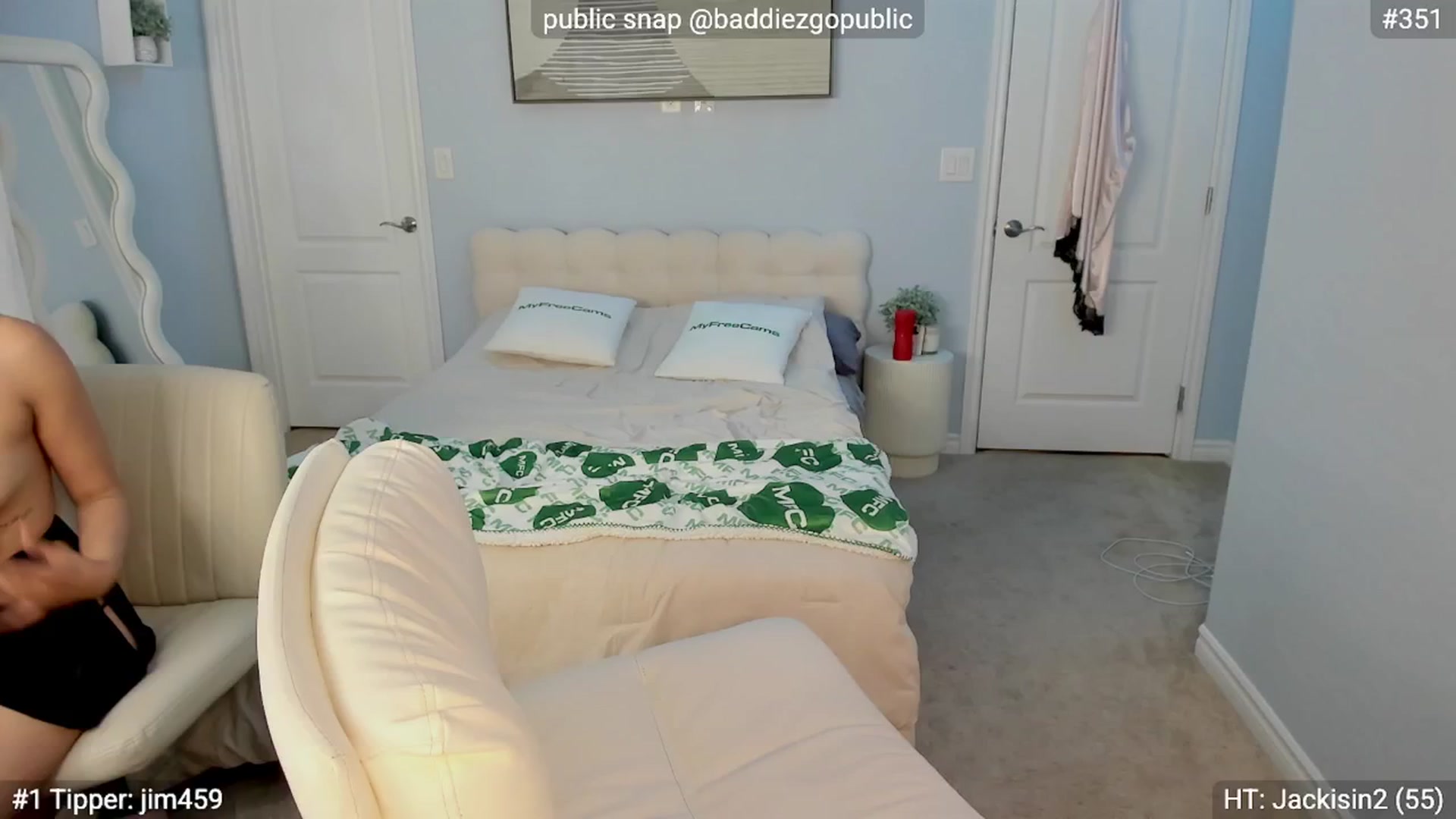 Gallery image thumbnail from DJ_ZYA's myfreecams stream on, 04/25/2025, 07:42 image 20 of 20