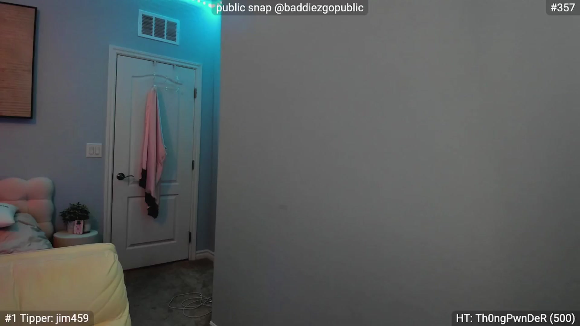 Gallery image thumbnail from DJ_ZYA's myfreecams stream on, 04/27/2025, 06:52 image 12 of 20