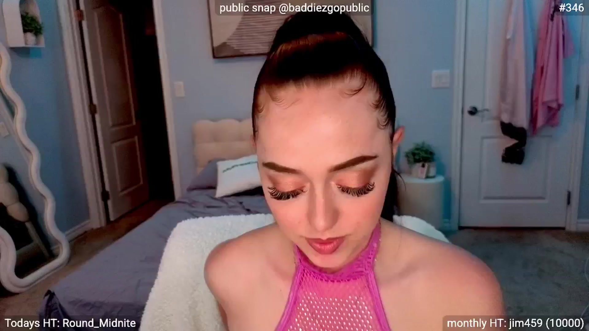 Gallery image thumbnail from DJ_ZYA's myfreecams stream on, 04/28/2025, 09:22 image 16 of 20