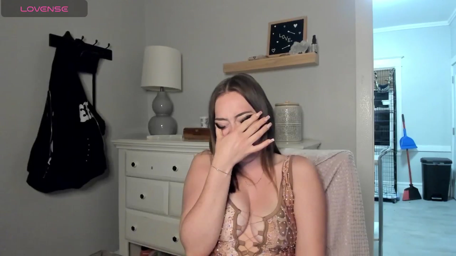 Gallery image thumbnail from DJ_ZYA's myfreecams stream on, 05/27/2025, 04:55 image 11 of 20