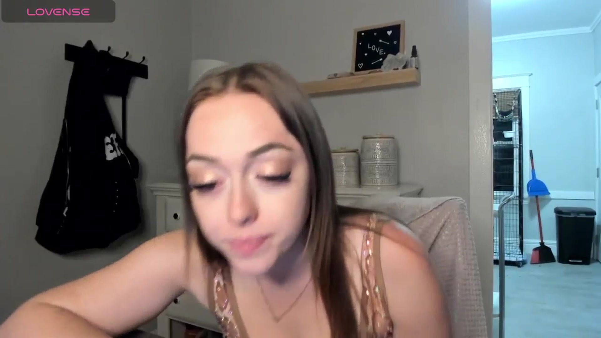 Gallery image thumbnail from DJ_ZYA's myfreecams stream on, 05/27/2025, 04:55 image 13 of 20