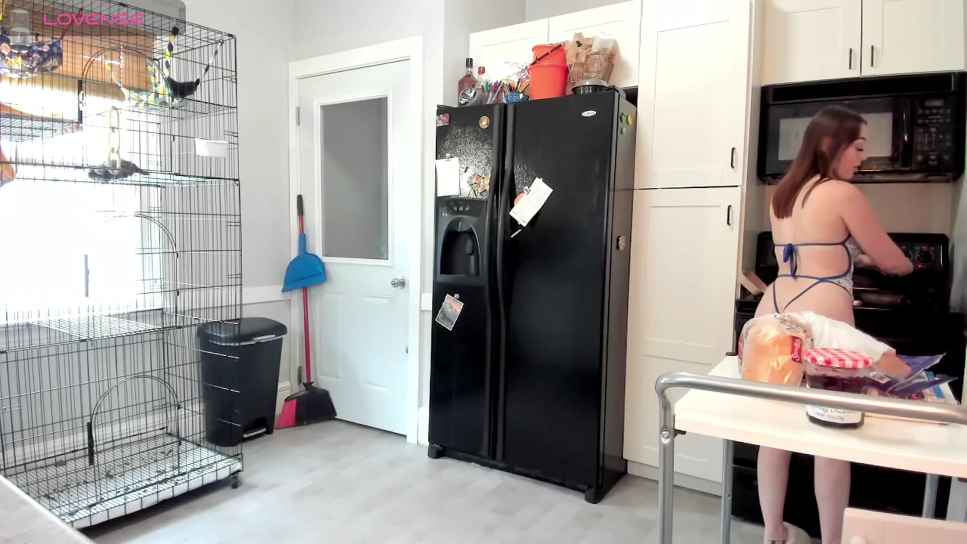 Gallery image thumbnail from DJ_ZYA's myfreecams stream on, 05/28/2025, 18:36 image 1 of 20