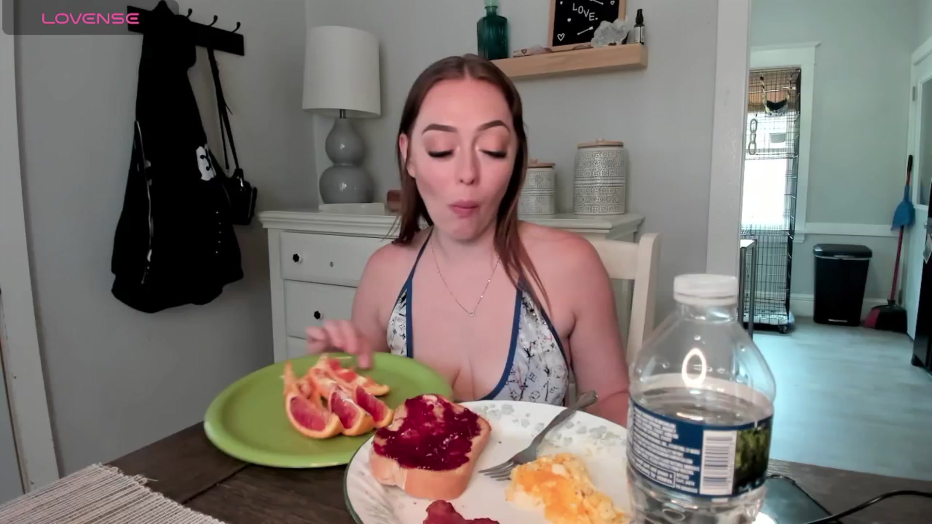 Gallery image thumbnail from DJ_ZYA's myfreecams stream on, 05/28/2025, 18:36 image 19 of 20