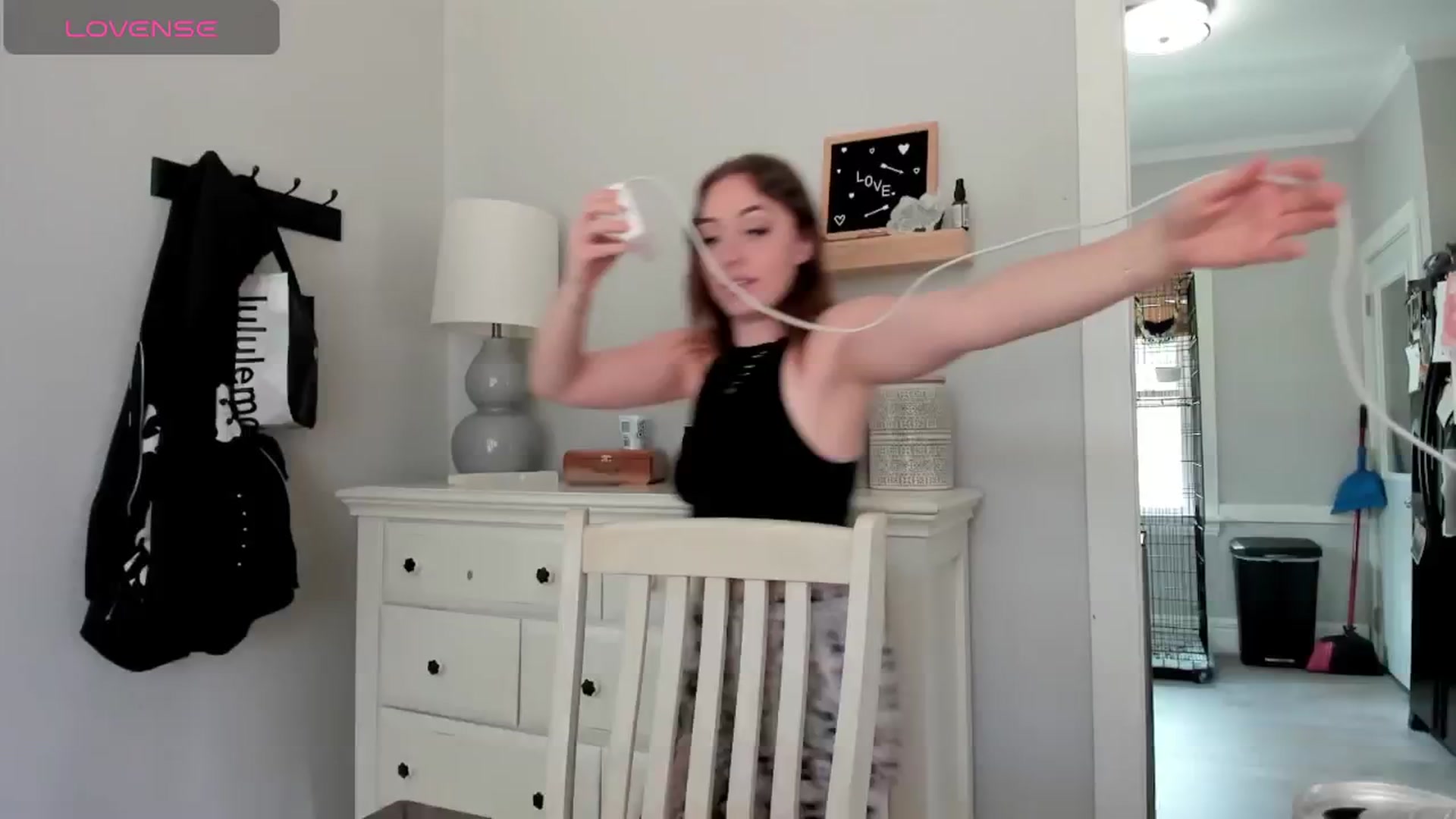 Gallery image thumbnail from DJ_ZYA's myfreecams stream on, 05/29/2025, 21:11 image 17 of 20