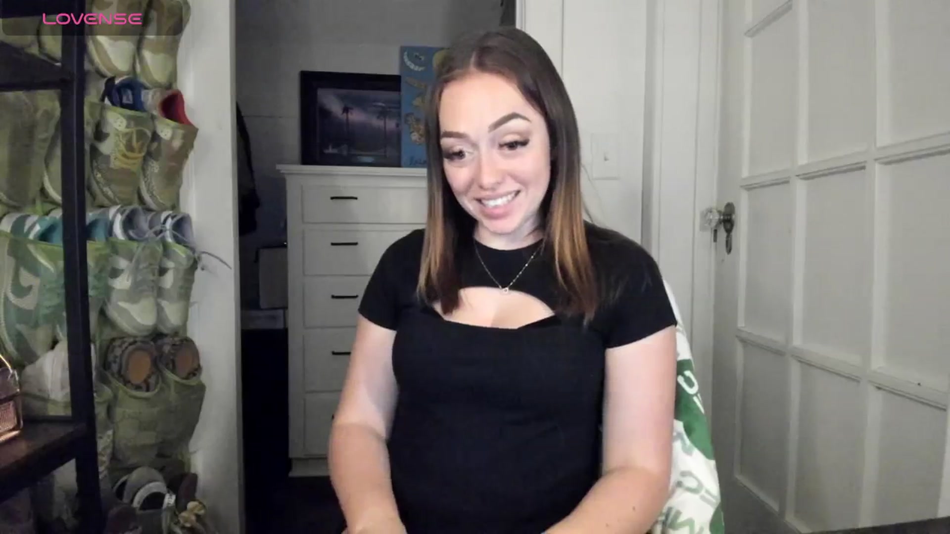 Gallery image thumbnail from DJ_ZYA's myfreecams stream on, 06/06/2025, 06:03 image 6 of 20