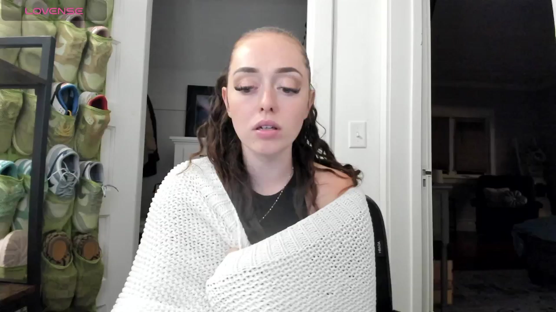 Gallery image thumbnail from DJ_ZYA's myfreecams stream on, 06/08/2025, 07:09 image 9 of 20