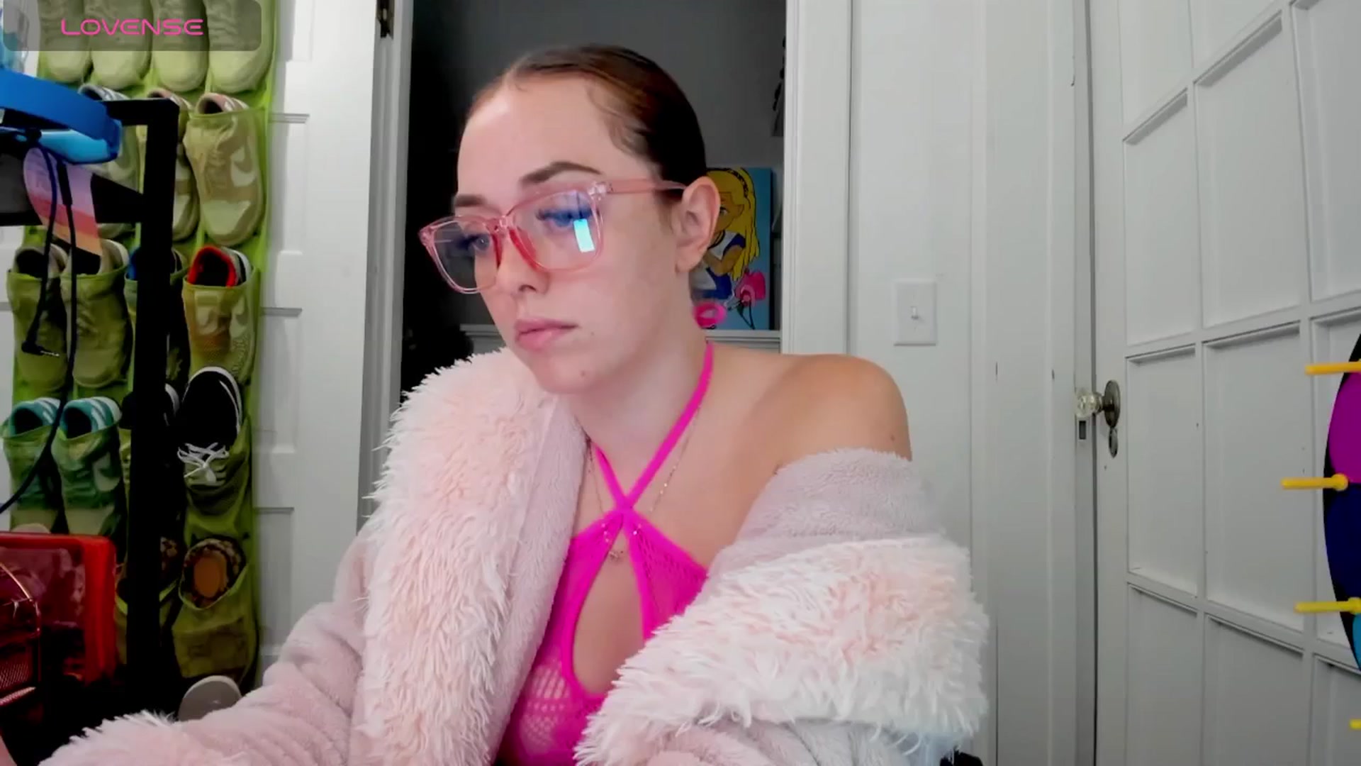 Gallery image thumbnail from DJ_ZYA's myfreecams stream on, 08/26/2025, 04:34 image 4 of 20
