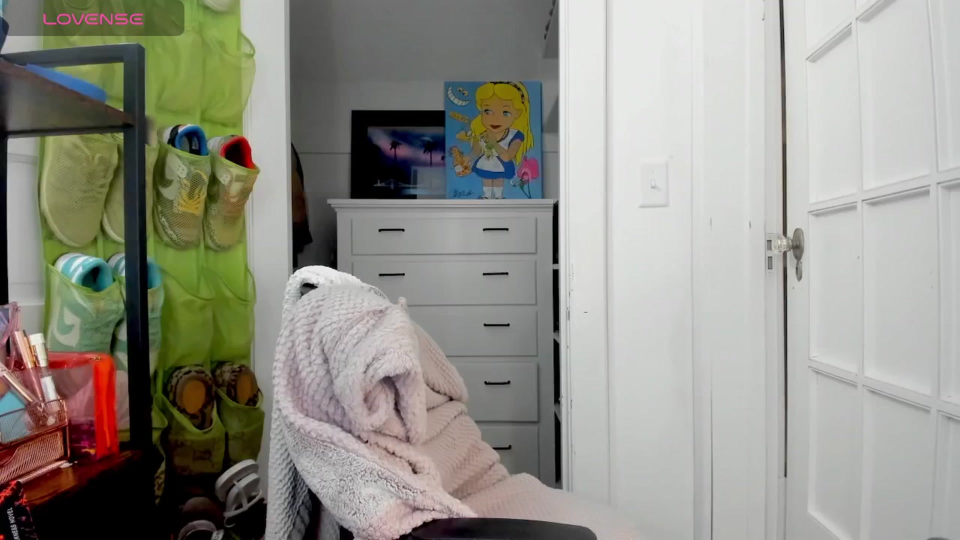 Gallery image thumbnail from DJ_ZYA's myfreecams stream on, 09/18/2025, 05:46 image 8 of 20