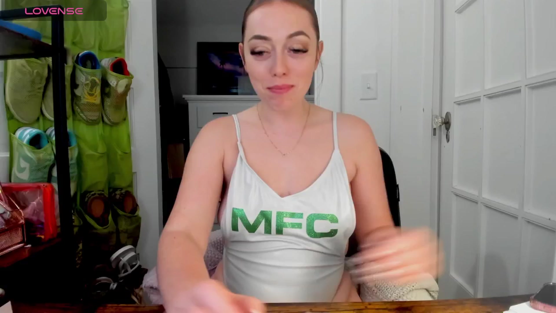 Gallery image thumbnail from DJ_ZYA's myfreecams stream on, 09/19/2025, 06:06 image 4 of 20