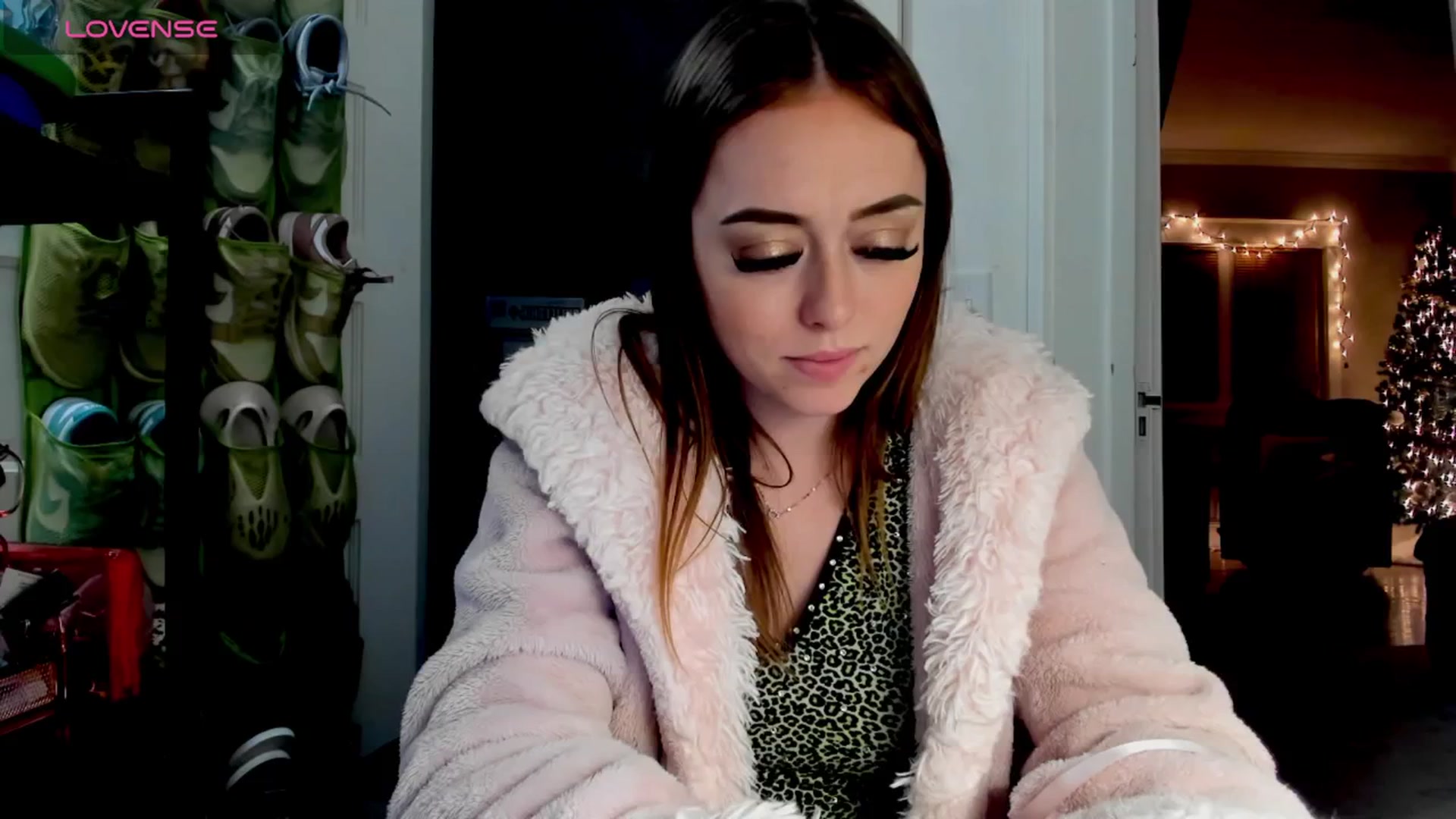 Gallery image thumbnail from DJ_ZYA's myfreecams stream on, 12/02/2025, 06:36 image 18 of 20