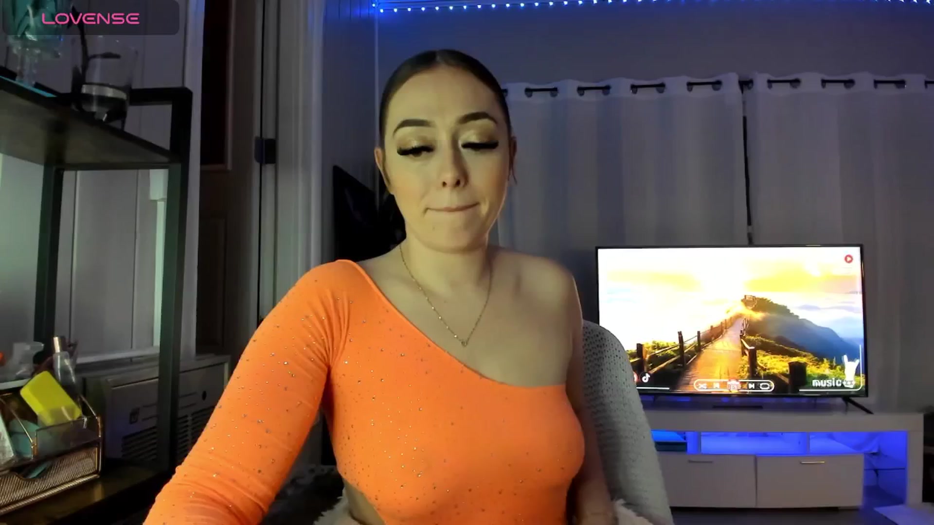Gallery image thumbnail from DJ_ZYA's myfreecams stream on, 01/02/2026, 06:24 image 4 of 20
