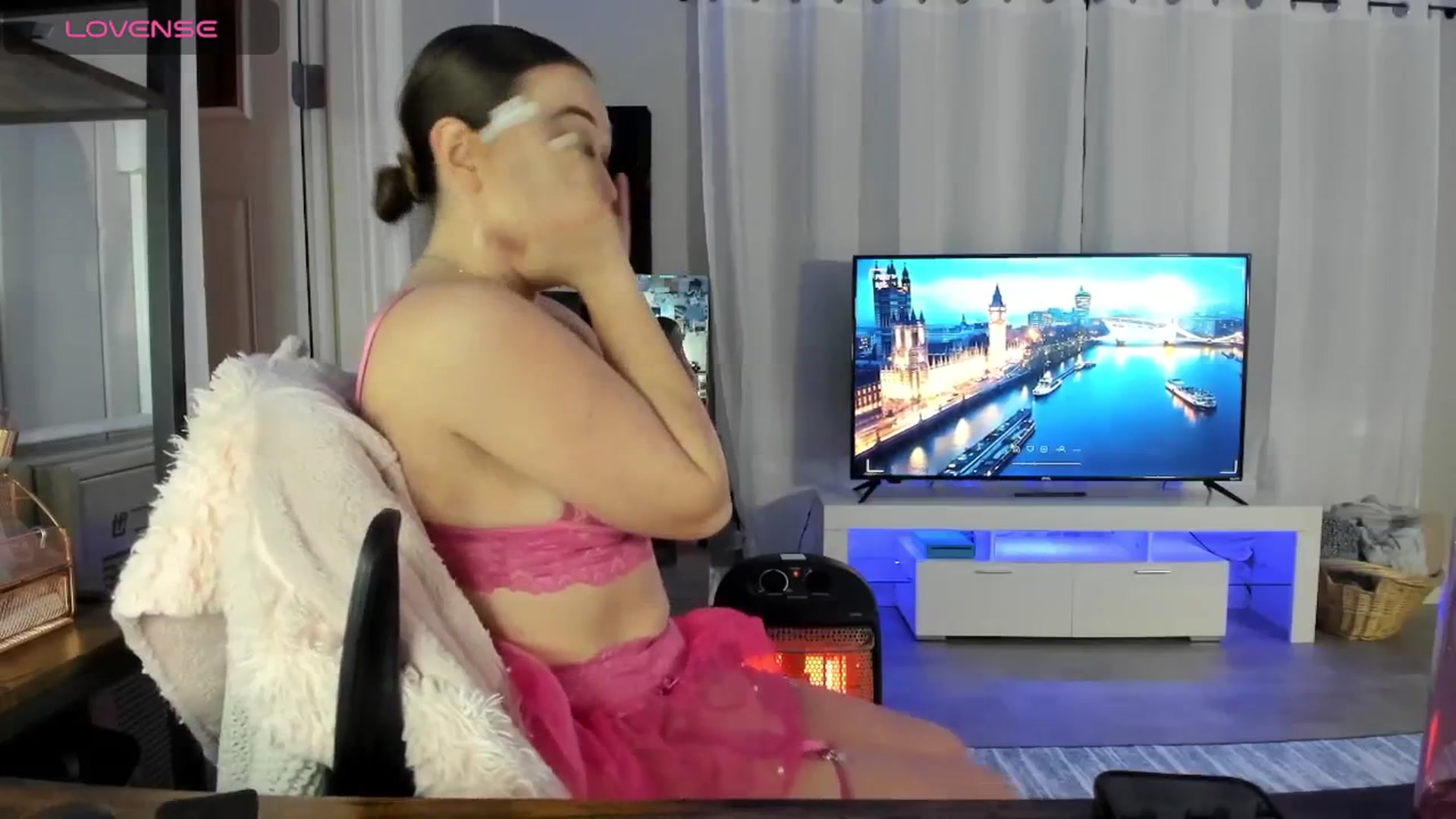 Gallery image thumbnail from DJ_ZYA's myfreecams stream on, 01/08/2026, 06:57 image 11 of 20