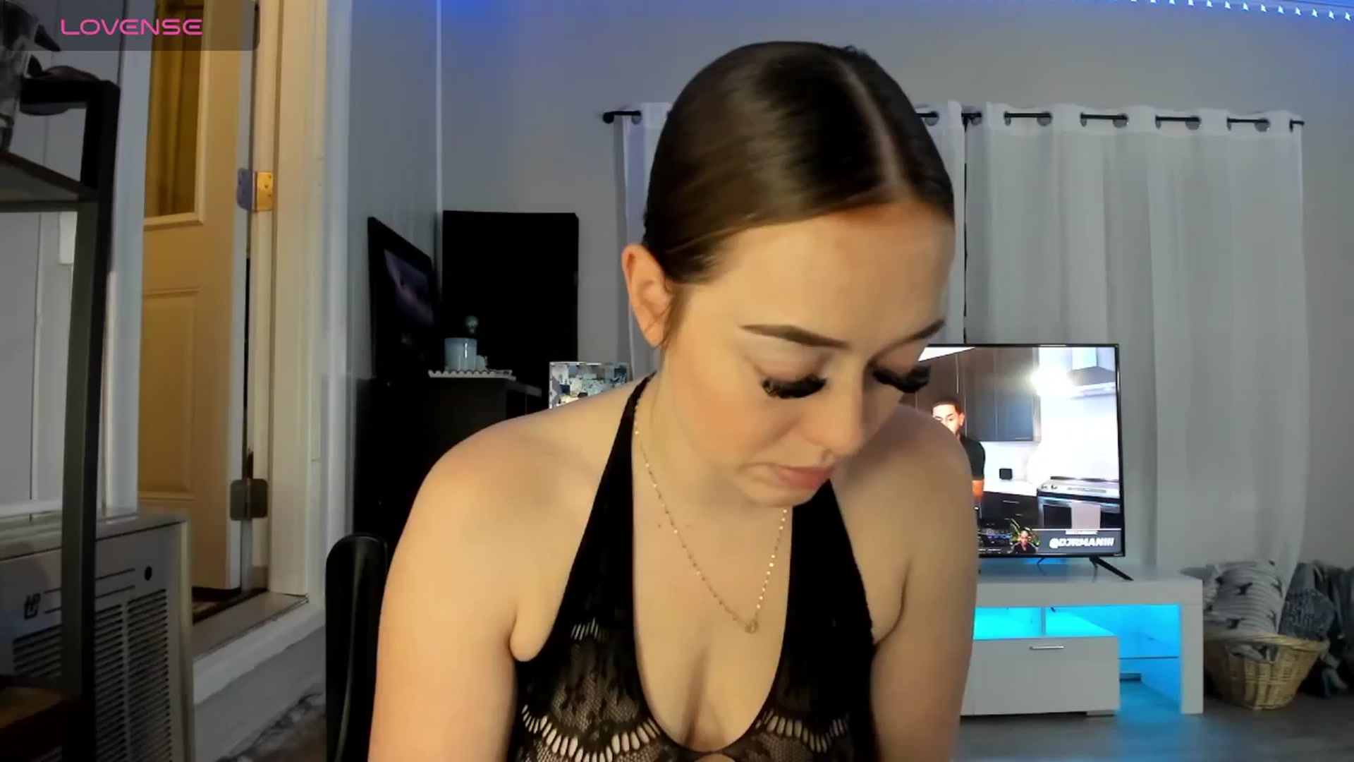 Gallery image thumbnail from DJ_ZYA's myfreecams stream on, 01/13/2026, 05:24 image 13 of 20