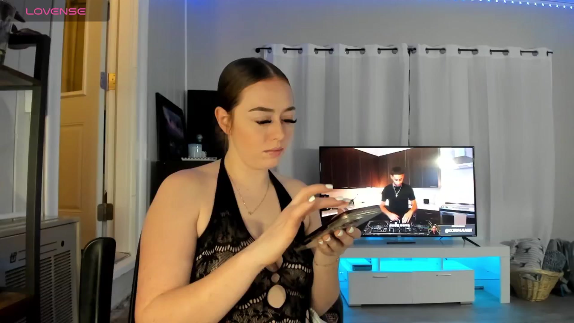 Gallery image thumbnail from DJ_ZYA's myfreecams stream on, 01/13/2026, 05:24 image 5 of 20