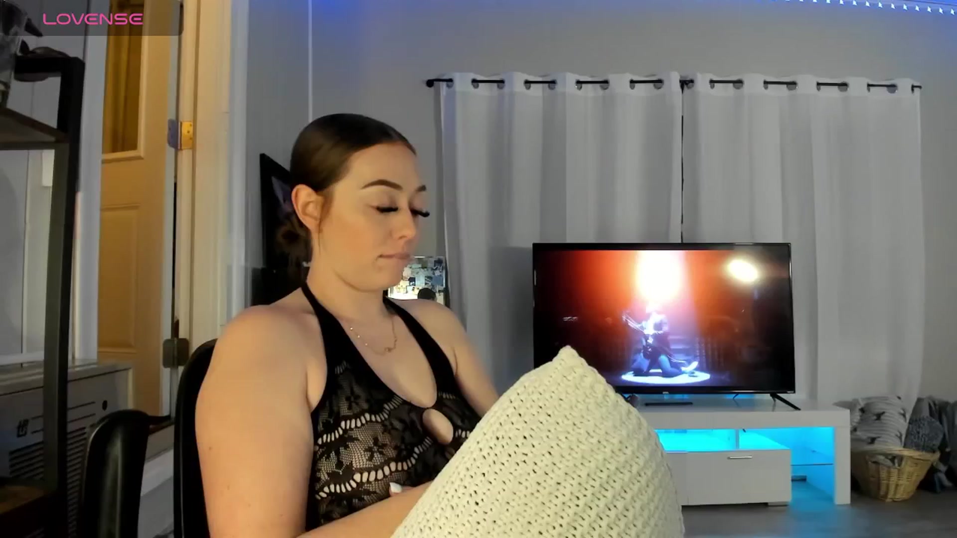 Gallery image thumbnail from DJ_ZYA's myfreecams stream on, 01/13/2026, 05:24 image 20 of 20