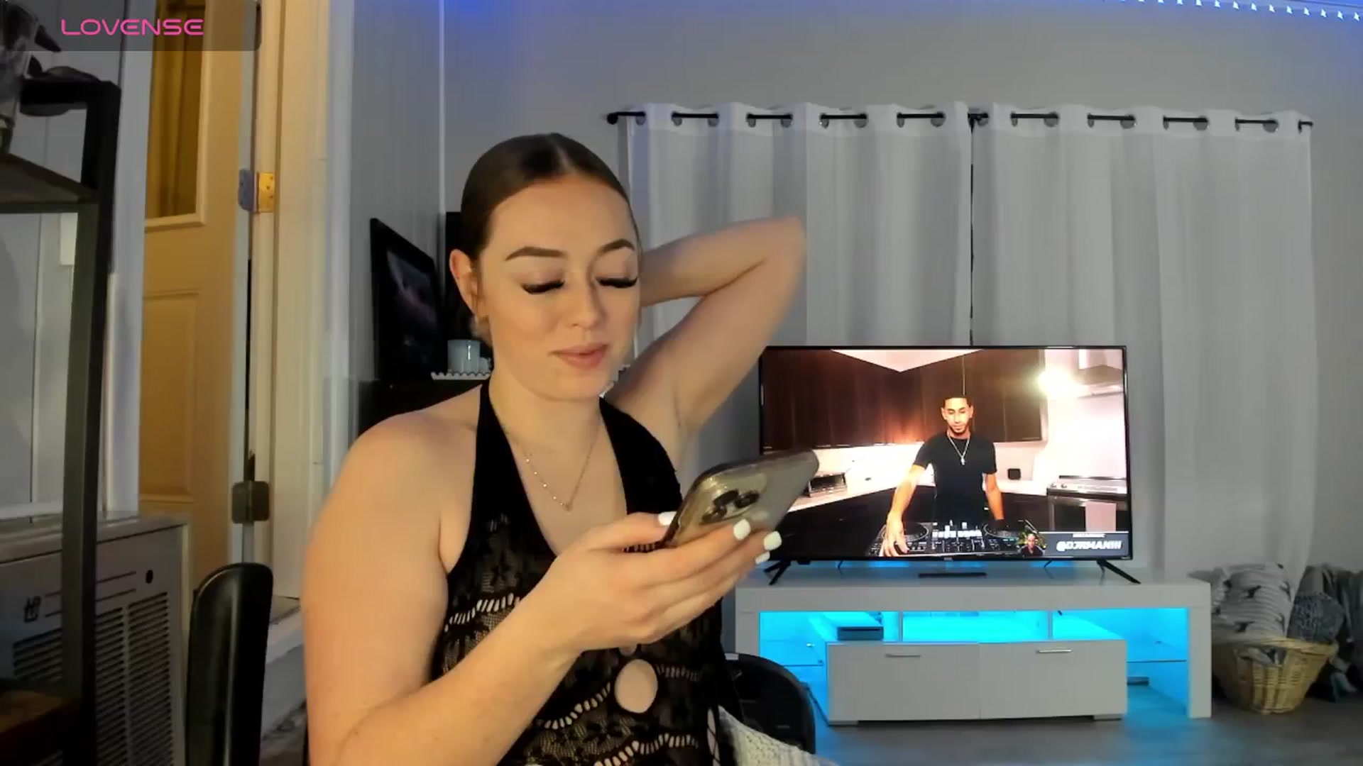 Gallery image thumbnail from DJ_ZYA's myfreecams stream on, 01/13/2026, 05:24 image 6 of 20