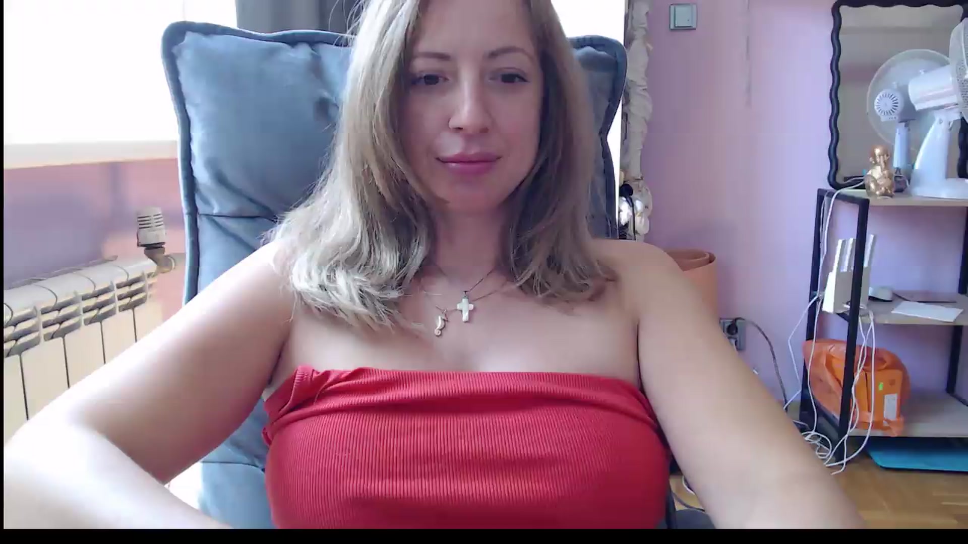 Gallery image thumbnail from DOWN_STAR's myfreecams stream on, 07/26/2026, 10:01 image 6 of 20