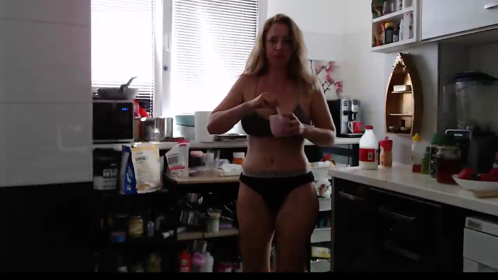 Gallery image thumbnail from DOWN_STAR's myfreecams stream on, 08/07/2026, 13:03 image 13 of 20