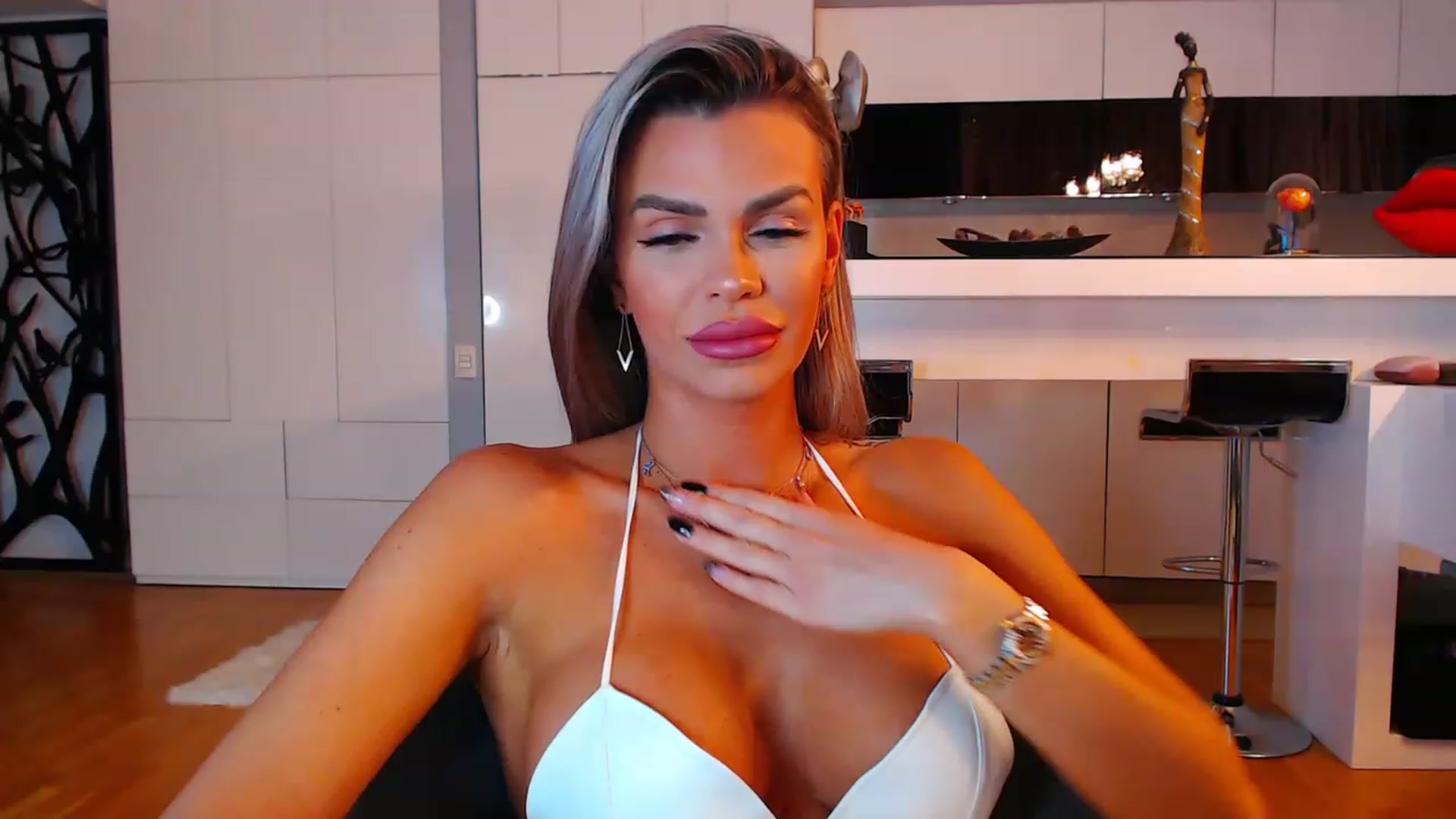 Gallery image thumbnail from D_y_y's myfreecams stream on, 12/02/2022, 01:17 image 11 of 20