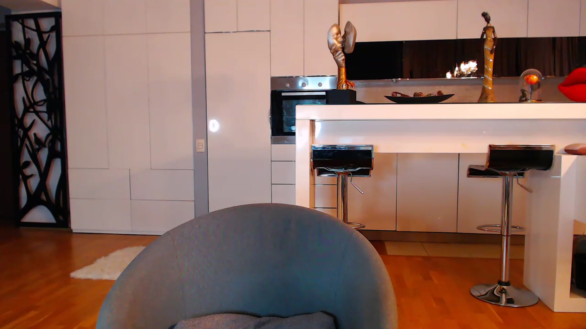 Gallery image thumbnail from D_y_y's myfreecams stream on, 12/04/2022, 03:15 image 13 of 20