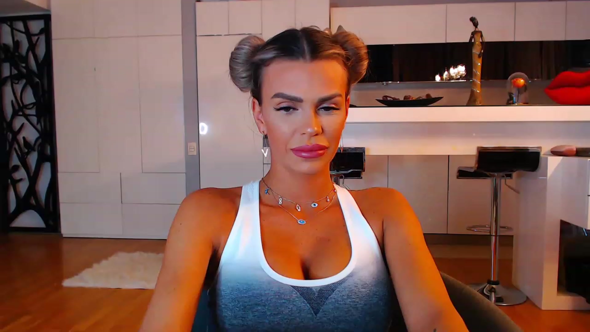 Gallery image thumbnail from D_y_y's myfreecams stream on, 12/06/2022, 05:13 image 4 of 20