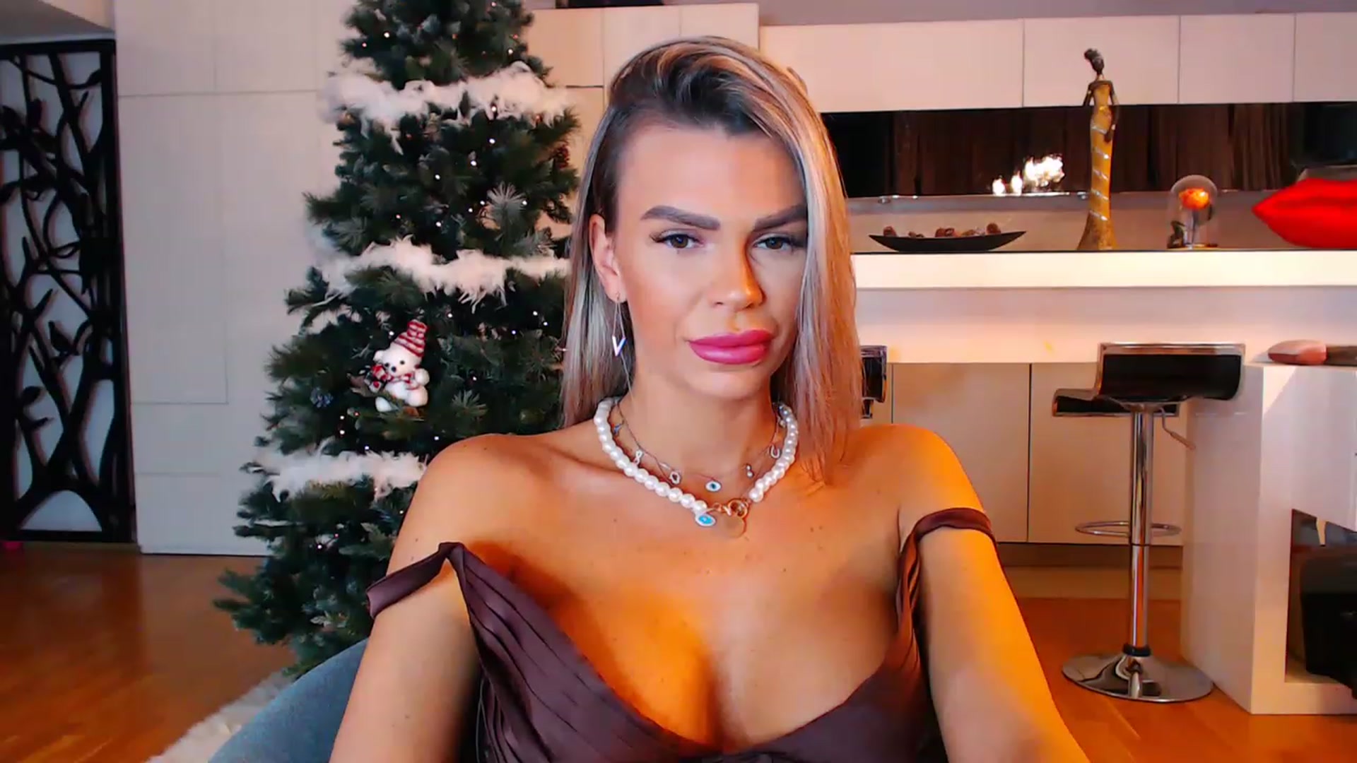 Gallery image thumbnail from D_y_y's myfreecams stream on, 12/10/2022, 02:49 image 20 of 20