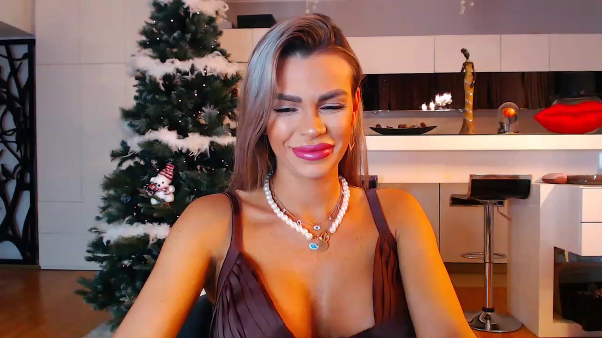 Gallery image thumbnail from D_y_y's myfreecams stream on, 12/10/2022, 02:49 image 7 of 20