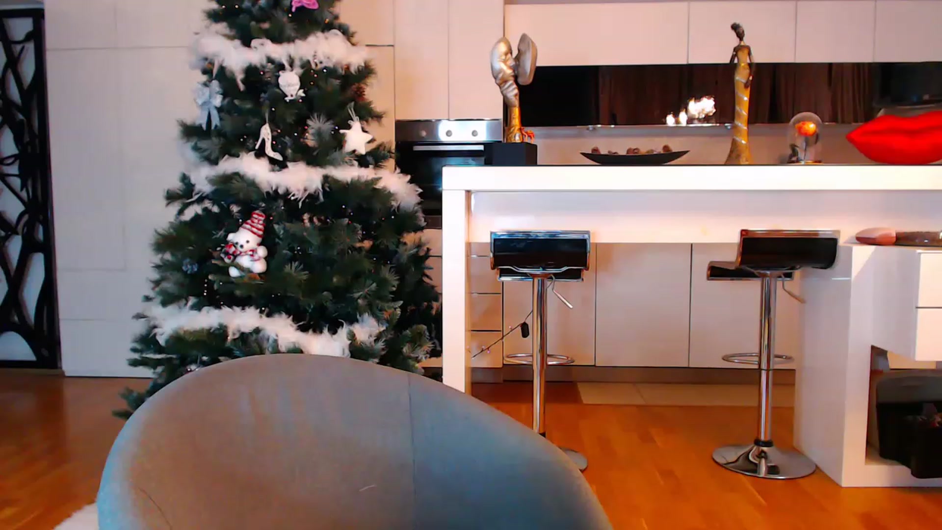 Gallery image thumbnail from D_y_y's myfreecams stream on, 12/11/2022, 06:11 image 6 of 20
