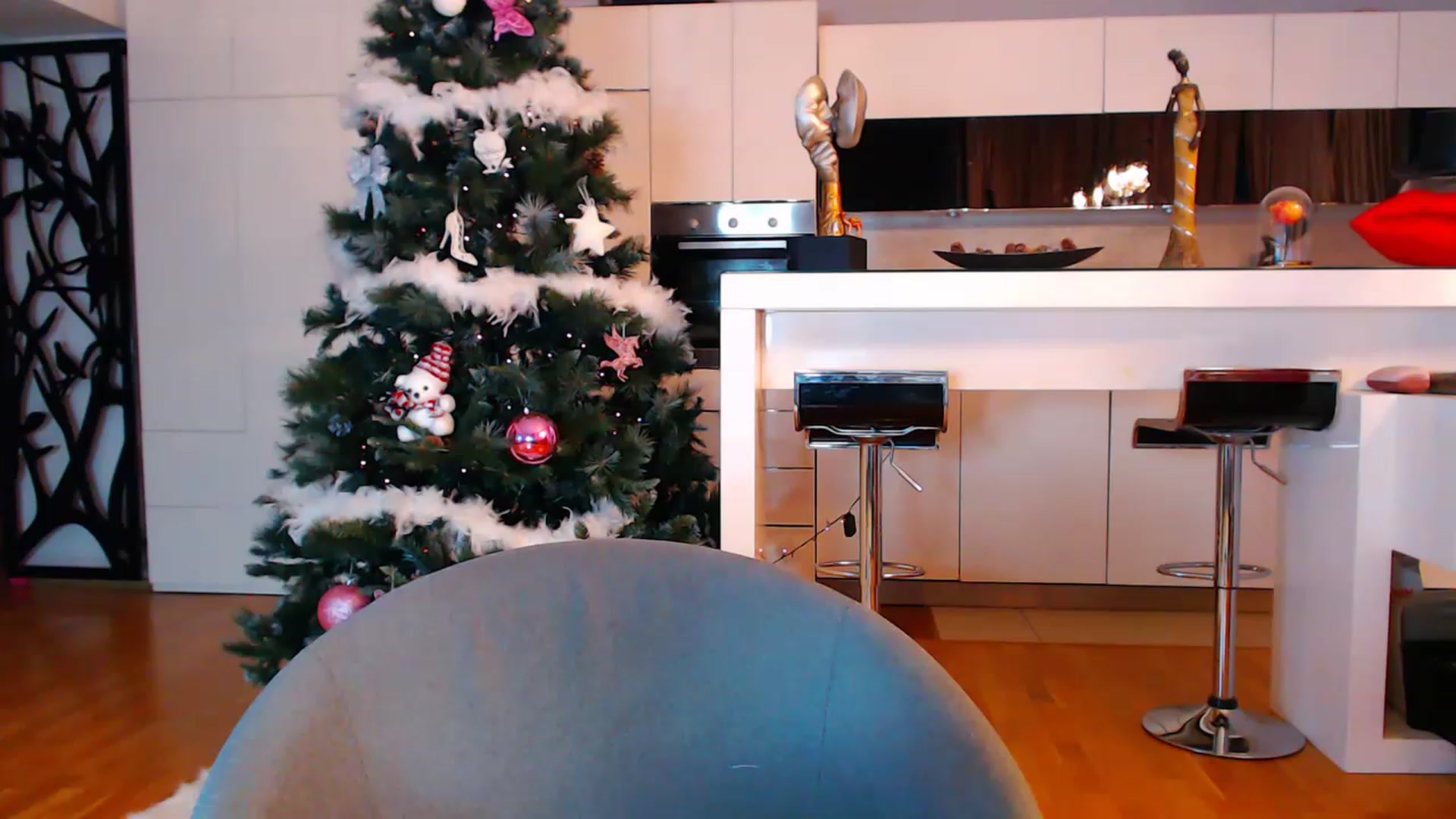 Gallery image thumbnail from D_y_y's myfreecams stream on, 12/11/2022, 06:11 image 17 of 20
