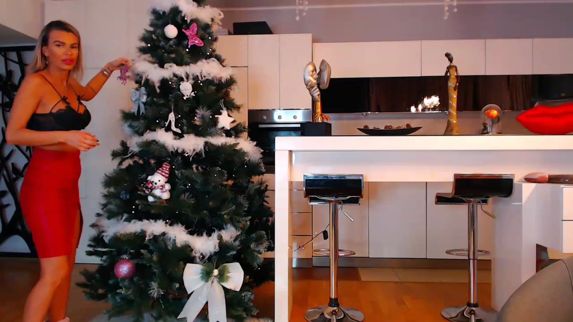 Gallery image thumbnail from D_y_y's myfreecams stream on, 12/11/2022, 06:11 image 13 of 20