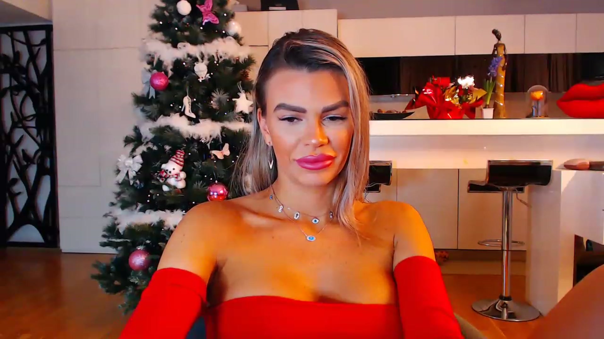 Gallery image thumbnail from D_y_y's myfreecams stream on, 12/20/2022, 02:59 image 13 of 20