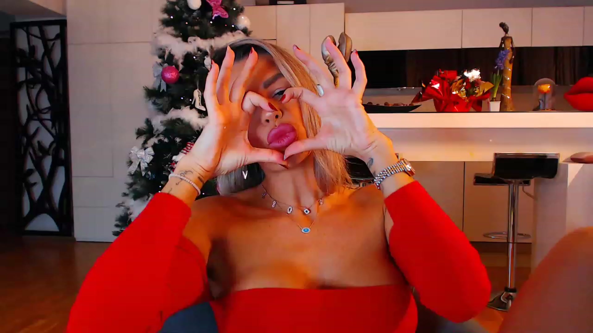 Gallery image thumbnail from D_y_y's myfreecams stream on, 12/20/2022, 02:59 image 6 of 20