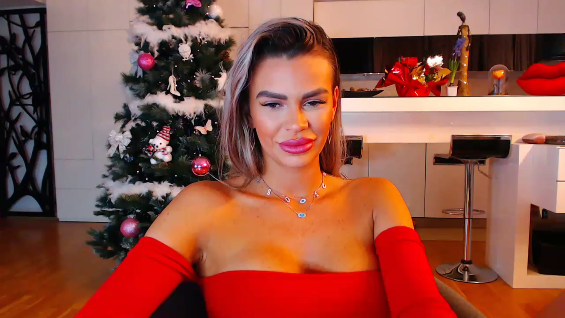 Gallery image thumbnail from D_y_y's myfreecams stream on, 12/20/2022, 05:28 image 14 of 20