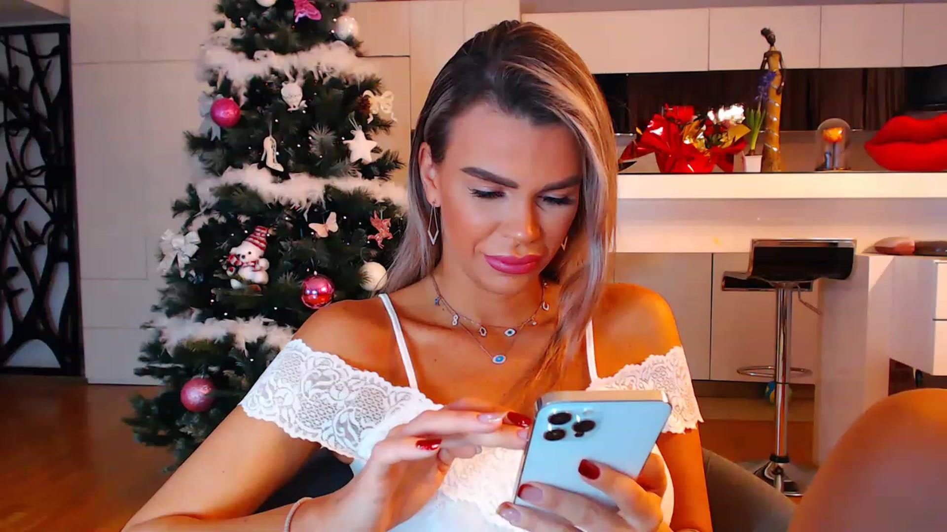 Gallery image thumbnail from D_y_y's myfreecams stream on, 12/21/2022, 03:31 image 6 of 20