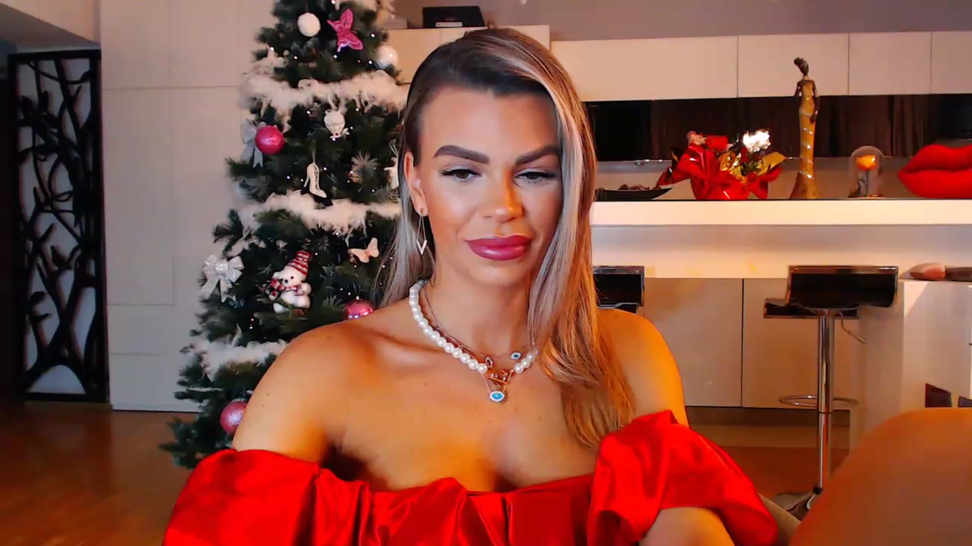 Gallery image thumbnail from D_y_y's myfreecams stream on, 12/25/2022, 04:18 image 5 of 20