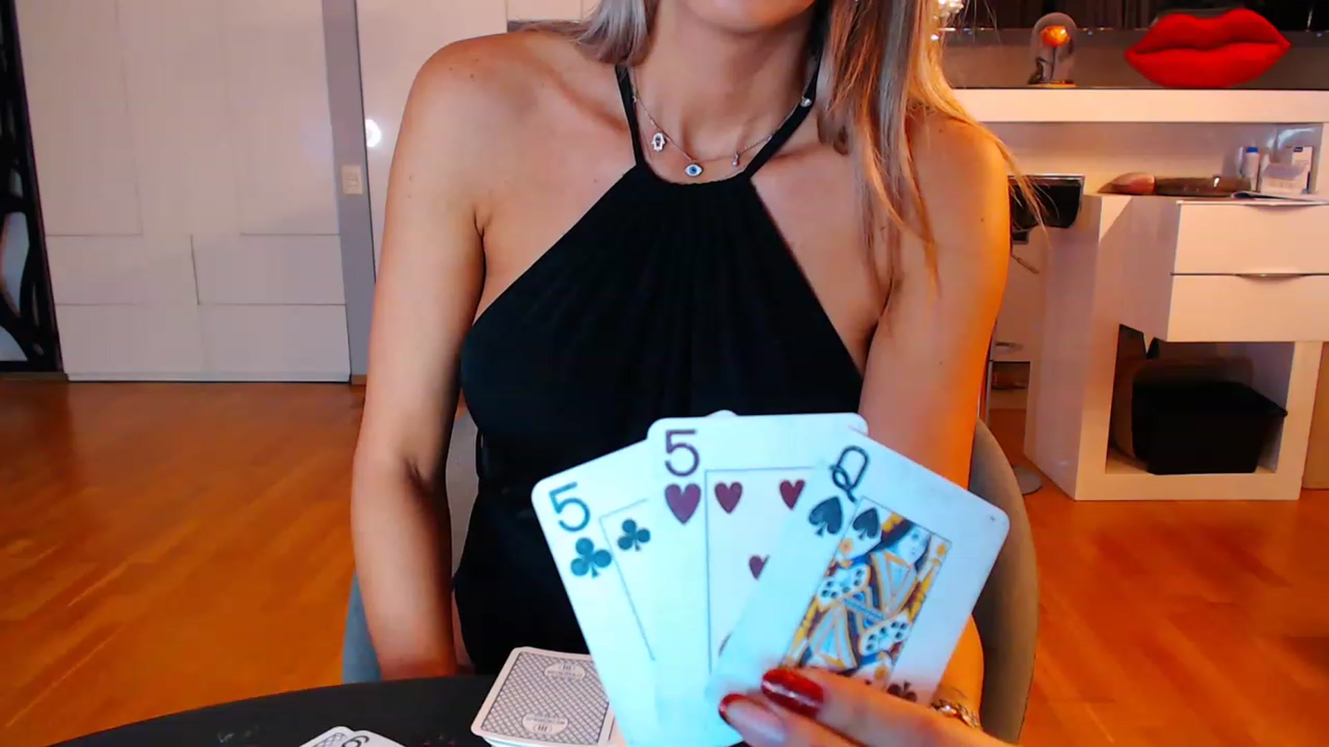 Gallery image thumbnail from D_y_y's myfreecams stream on, 12/29/2022, 04:07 image 5 of 20