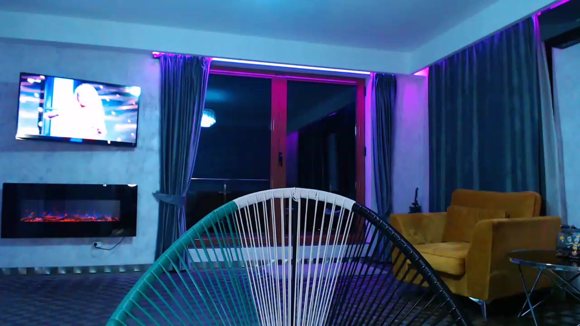 Gallery image thumbnail from D_y_y's myfreecams stream on, 01/02/2023, 04:13 image 6 of 20