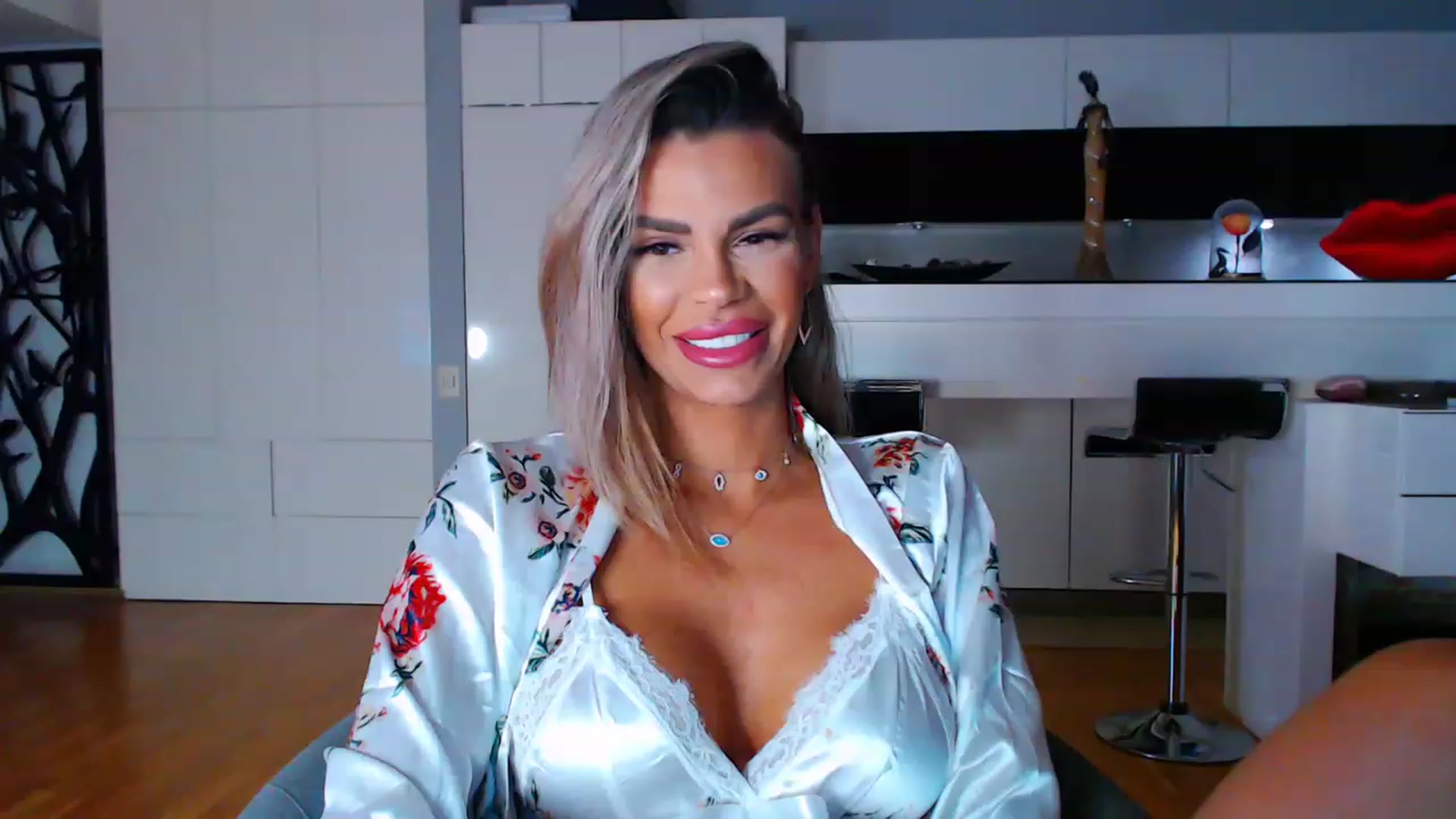 Gallery image thumbnail from D_y_y's myfreecams stream on, 01/05/2023, 02:37 image 16 of 20